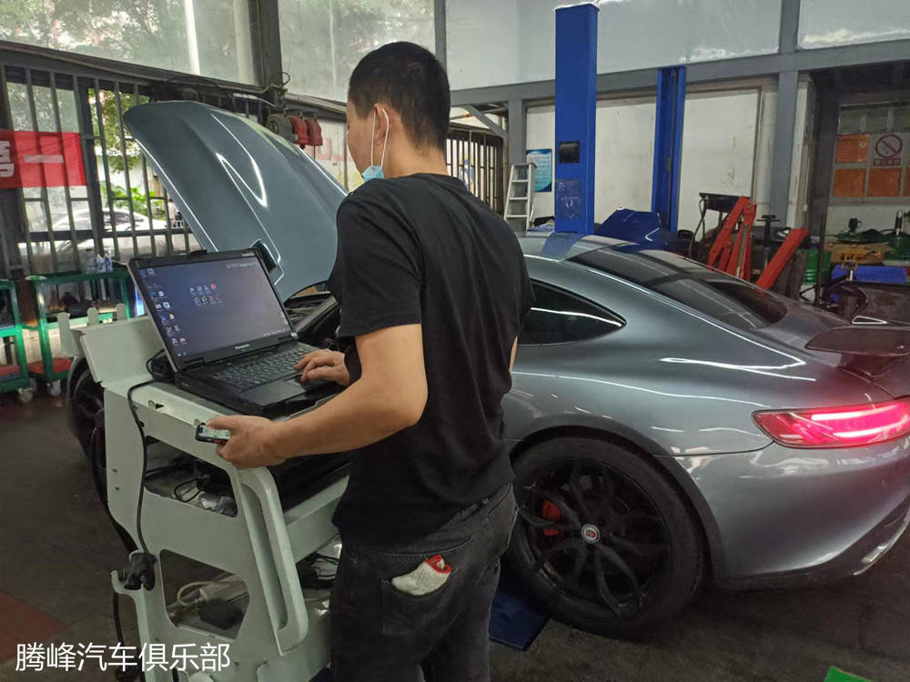超跑维修：奔驰 AMG GT S跑车挂挡故障维修