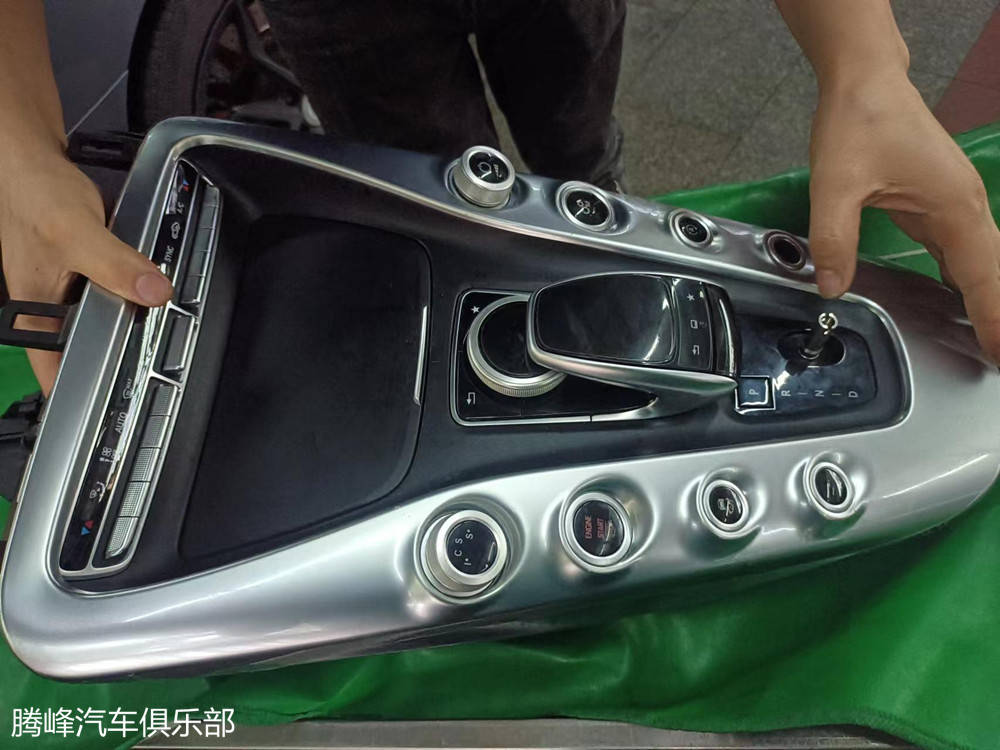 超跑维修：奔驰 AMG GT S跑车挂挡故障维修